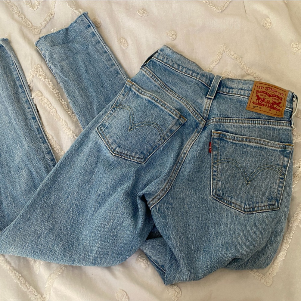 Blue Levi 501s Jeans - Picture 2 of 3
